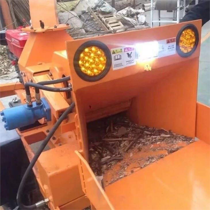 Tree Stump Wood Grape Stick Shredder